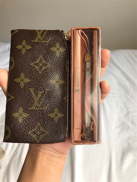 louis vuitton keyring price|louis vuitton keychain wallet.